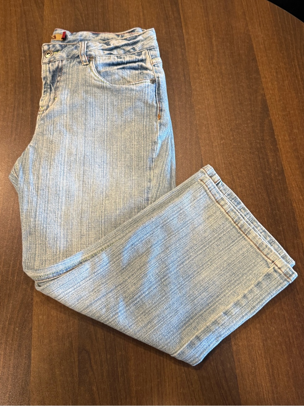 Mudd Light Wash Cropped Ankle Jeans